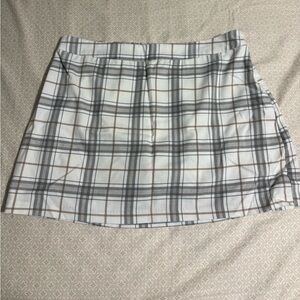 Abercrombie & Fitch Checkered Mini Skirt in Gray and White